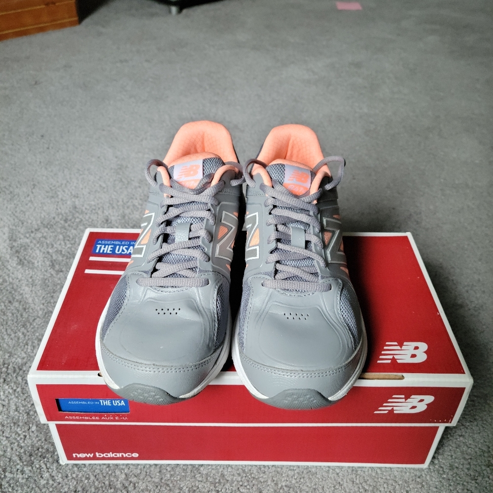 New Balance 847v3 Grey and Pink Walking Shoes